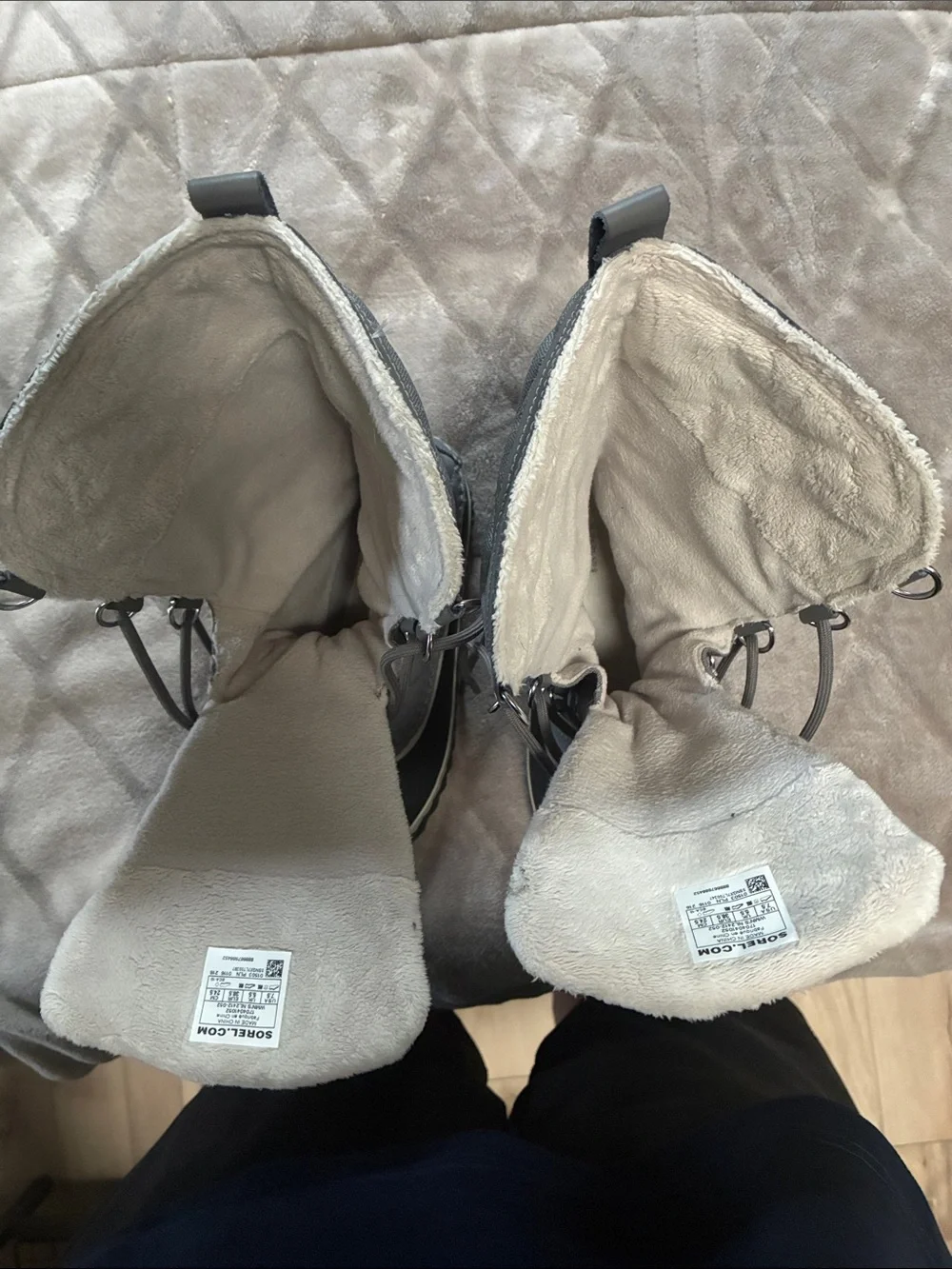 Sorel Out ‘n About Tall Quilted Gray Lace-Up Snow and Rain Boots Womens size 7.5
